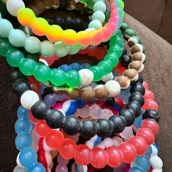Lokai Bracelets- Lot of 16 Bracelets - Picture 7 of 11